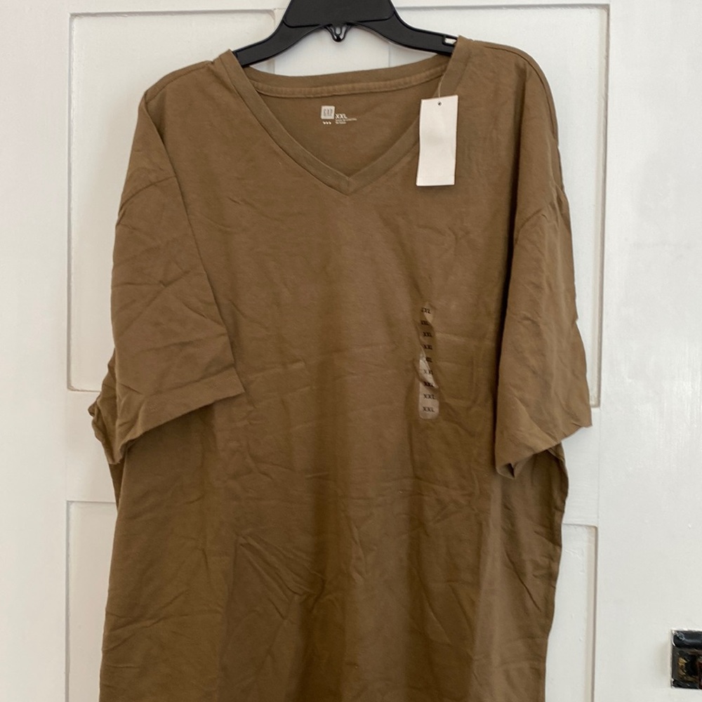 Gap t-shirt